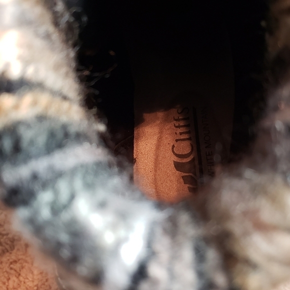 CLIFFS Laced Boots - Picture 9 of 11